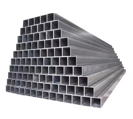 A53 St37 Tubos quadrados perfurados de aço galvanizado com o comprimento exigido